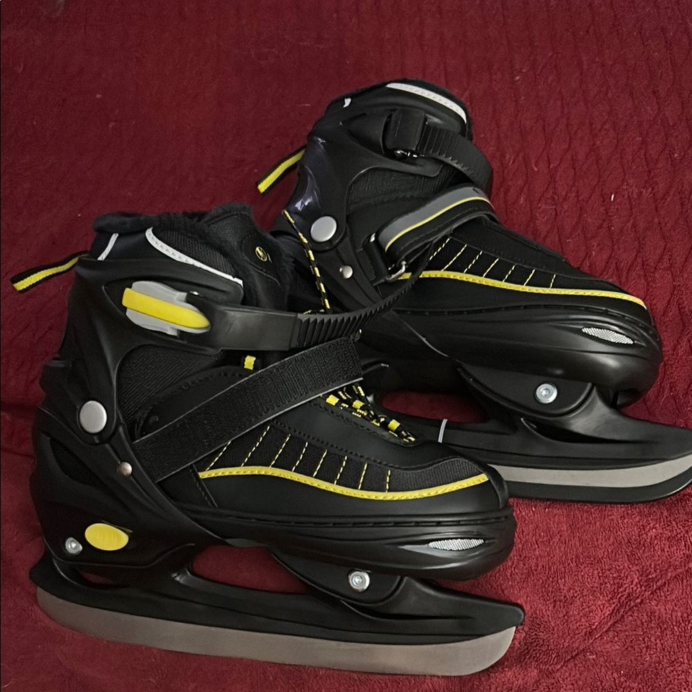 New Xiuwoug Black and Yellow Ice Skates